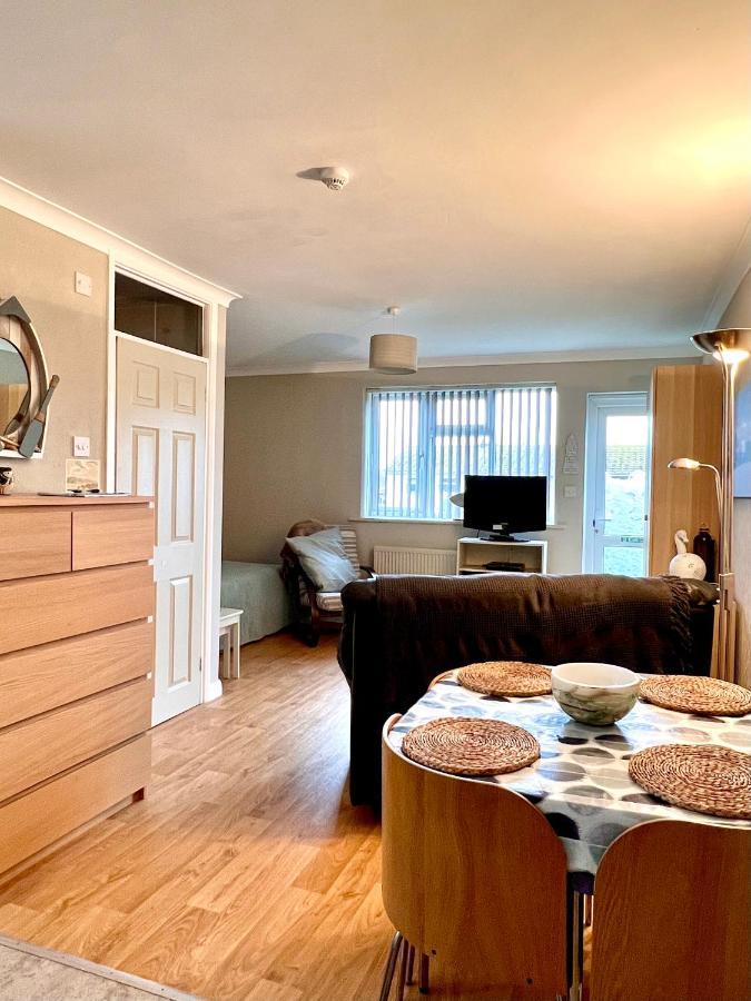 Sandford House Apartment Seaford Bagian luar foto